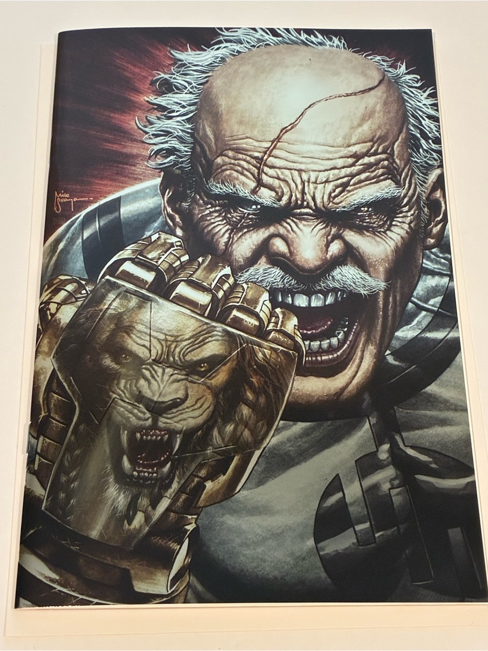 Invincible Universe Battle Beast #7 Mico Suayan MegaCon Virgin Foil LTD 500 NM+